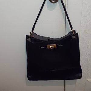 Shoulder handbag